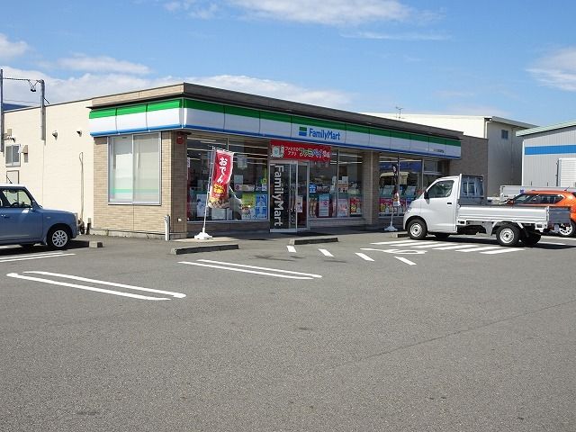 コンビニ　ファミリーマー大井川利右衛門店（コンビニ）まで1100m