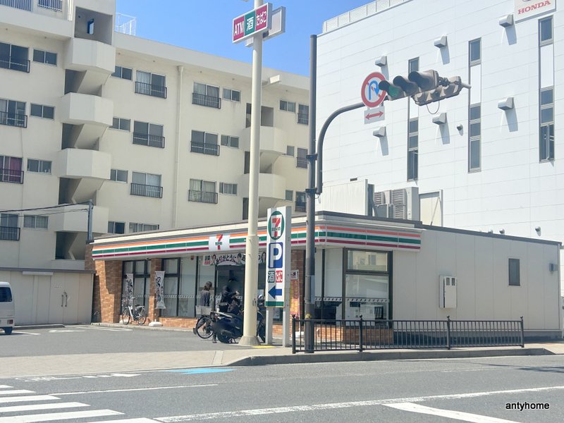 コンビニ　セブン-イレブン 吹田南金田１丁目店（コンビニ）まで191m