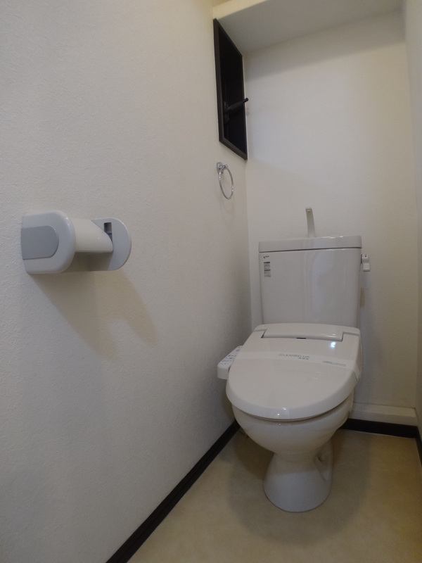 トイレ　コンパクトで使いやすいトイレです※別号室の写真です