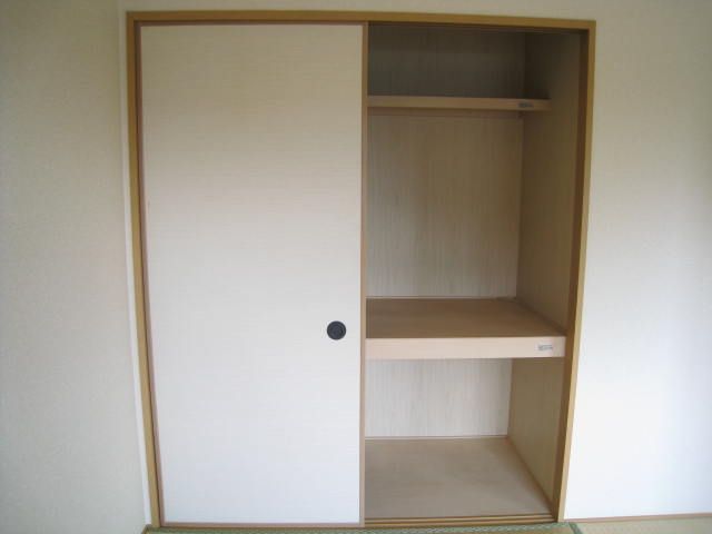 収納　同型