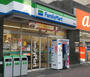 コンビニ　ファミリーマート 大国町店（コンビニ）まで268m
