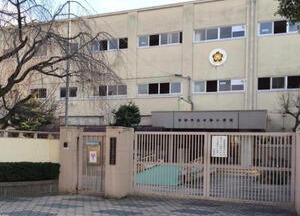 小学校　京都市立太秦小学校（小学校）まで2459m