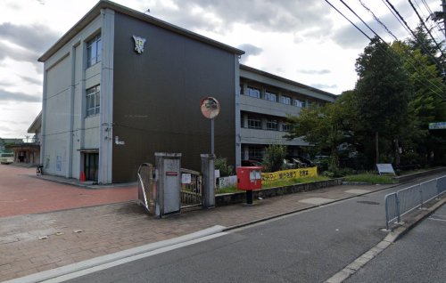 中学校　京都市立四条中学校（中学校）まで2073m