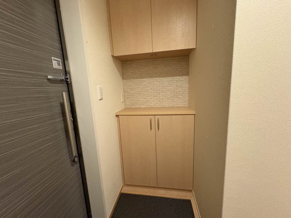 玄関　玄関収納