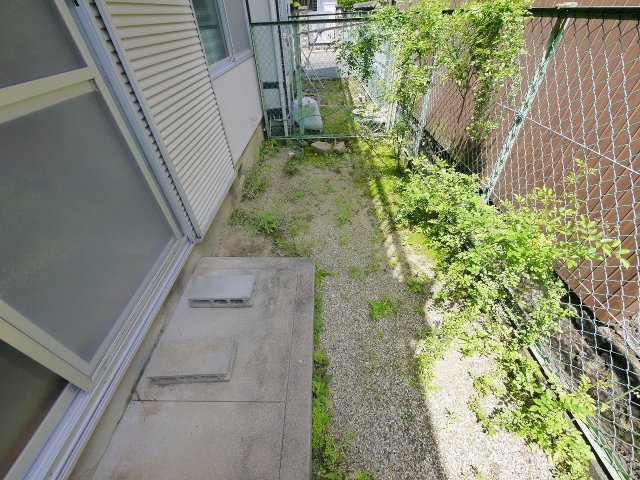 庭　たまにはお庭で休日を過ごしてみるのもよいかもしれません