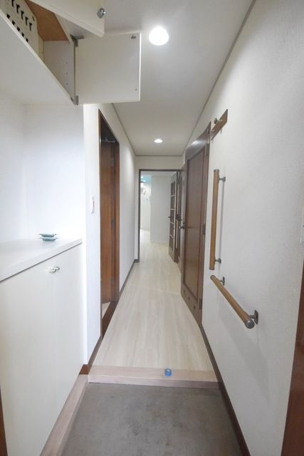 玄関　★お部屋探しはタウンハウジング稲田堤店まで★