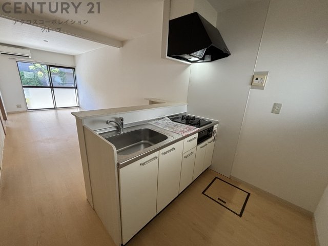 キッチン　2口ガスコンロ付で機能的なキッチンです！