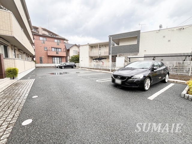 駐車場　駐車場！