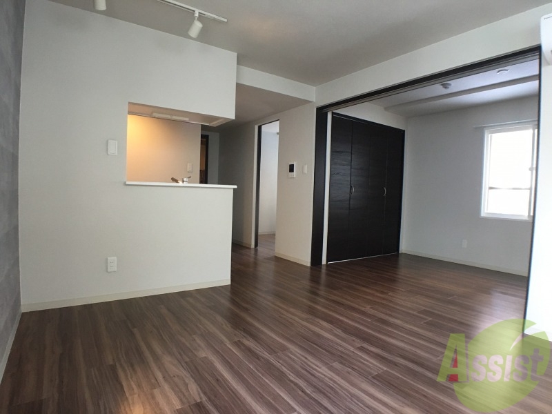 居室・リビング　広くてきれいなリビングです！快適に過ごせそうですね。