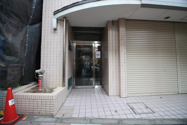 エントランス　エントランス