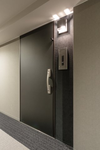玄関　※写真は同タイプ住戸です。