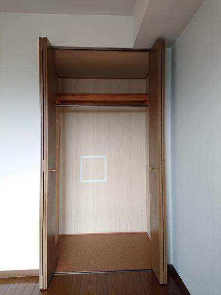 収納　同物件、別室の写真です。