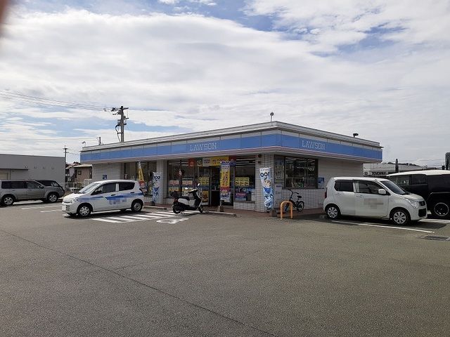 コンビニ　ローソン十禅寺二丁目店（コンビニ）まで400m
