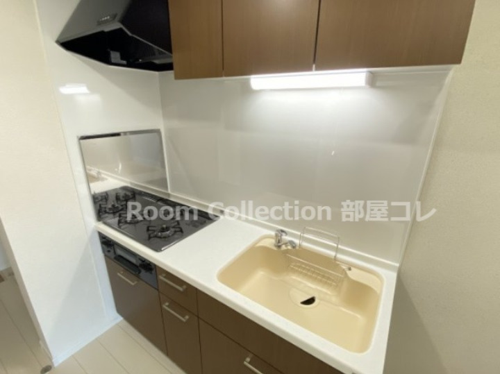 キッチン　※同物件他部屋写真 反転の場合有
