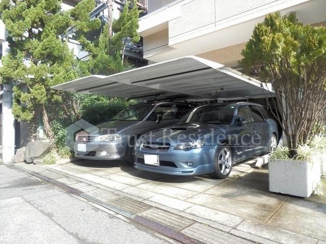 駐車場　駐車場