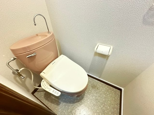 トイレ　落ち着いたトイレです