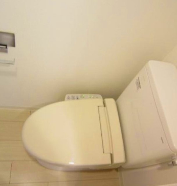 トイレ　別部屋同仕様