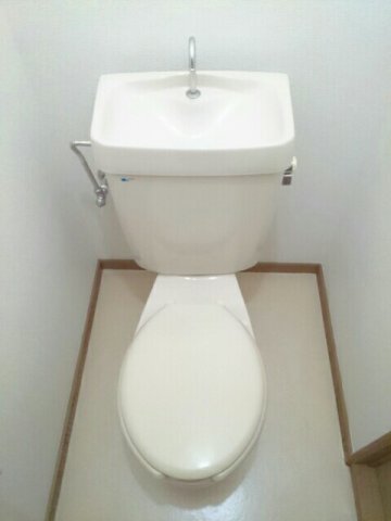 トイレ　トイレもきれいです