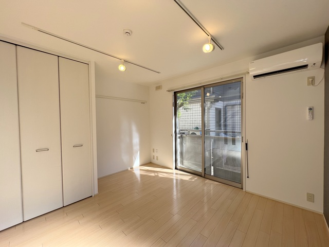 その他部屋・スペース　★※別号室の写真です　明るいフローリングの角部屋です★