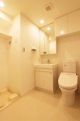 トイレ　※同タイプの別のお部屋です。