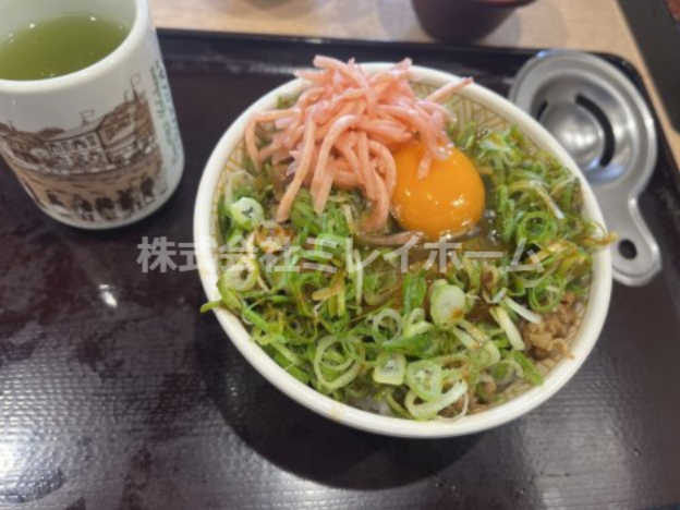 飲食店　すき家 大森北三丁目店（飲食店）まで133m