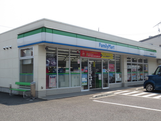 コンビニ　ファミリーマート大泉学園町四丁目店（コンビニ）まで846m