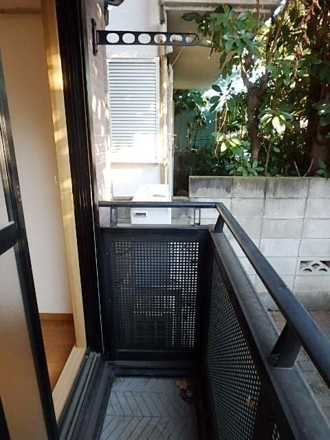 バルコニー　バルコニー