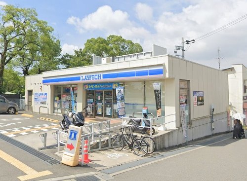 コンビニ　ローソン 豊中服部南町二丁目店（コンビニ）まで589m
