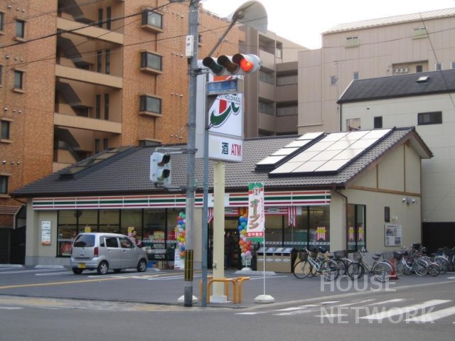 コンビニ　セブンイレブン京都出世稲荷前店（コンビニ）まで143m