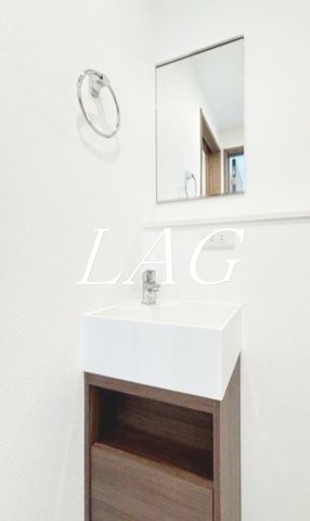 洗面設備　独立洗面台です。