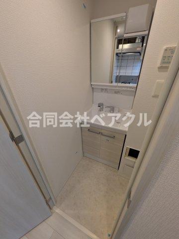 洗面設備　コンパクトで使いやすい洗面所