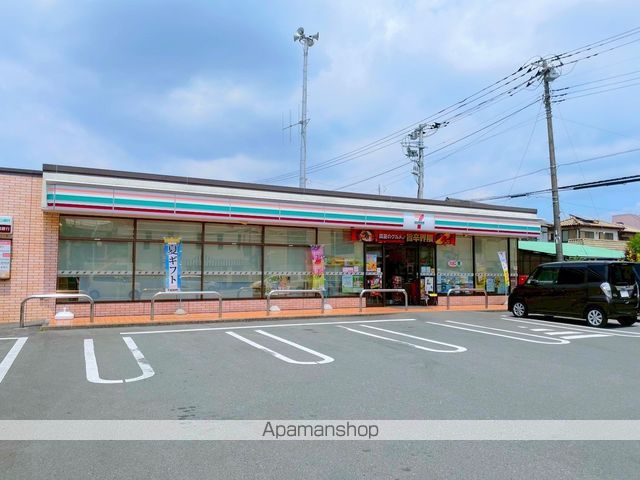 コンビニ　セブン－イレブン三島大場駅前店（コンビニ）まで852m