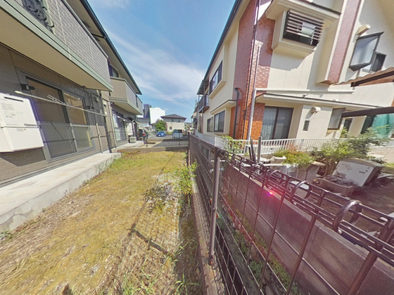 庭　※別号室の写真です