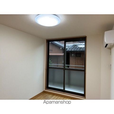 メガシャンベールアイコの内装写真