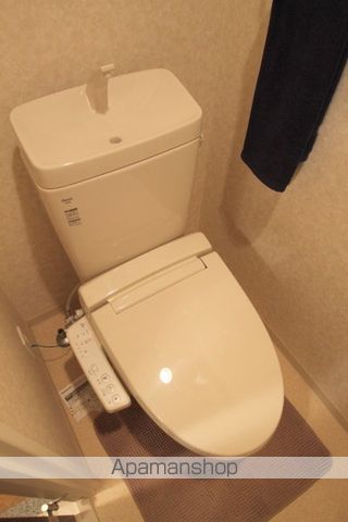 Luxe本町のトイレ写真