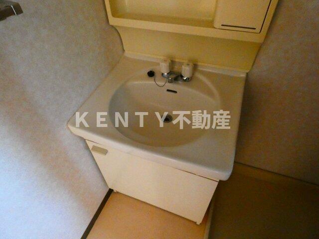 洗面設備　使いやすい洗面所です