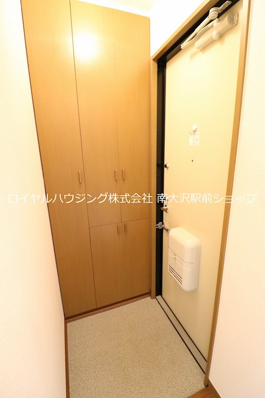 玄関　※参考写真