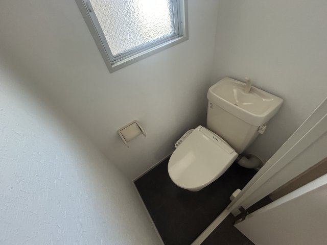 ＪＲ姫新線 余部駅 徒歩32分 6階建 築49年のトイレ写真
