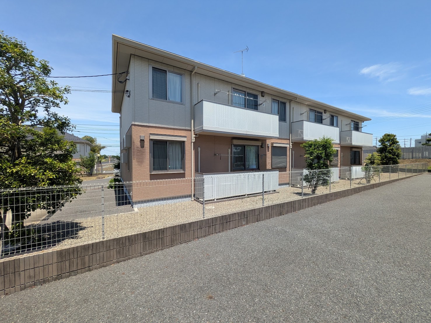 ＪＲ常磐線 水戸駅 バス乗車時間：27分 最寄りバス停で下車 徒歩11分 築13年