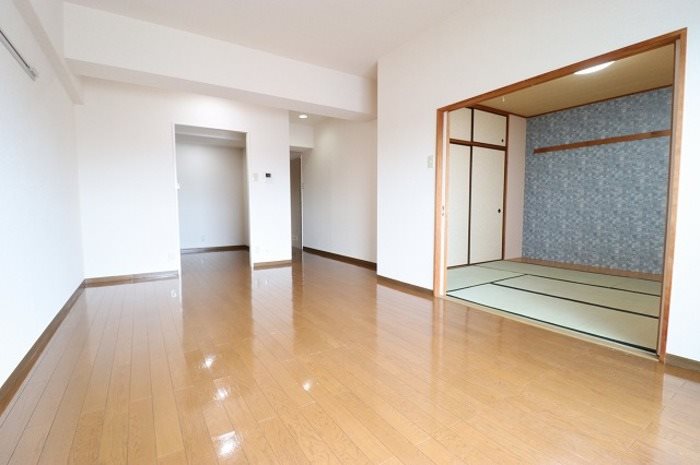 アーバンクレストの居間写真