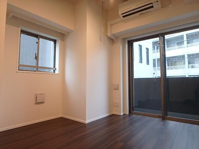 居室・リビング　★新築できれいなお部屋です★