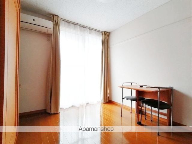 レオパレスコンフォール石橋Bの居間写真
