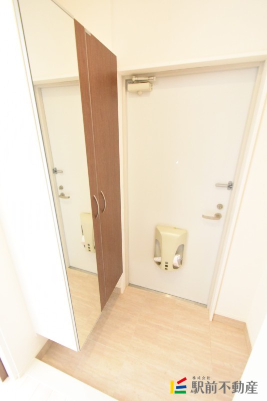 玄関　類似物件写真