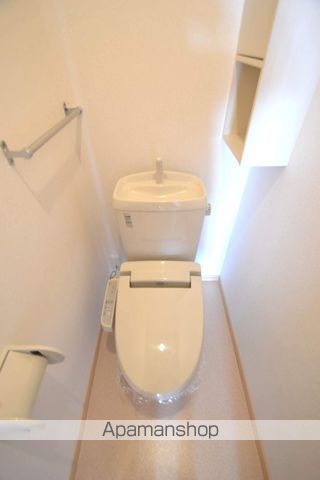 宇都宮市 2階建 築18年のトイレ写真