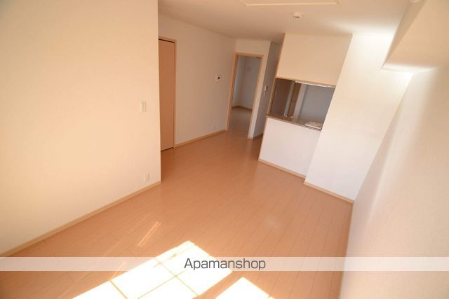 宇都宮市 2階建 築18年の居間写真