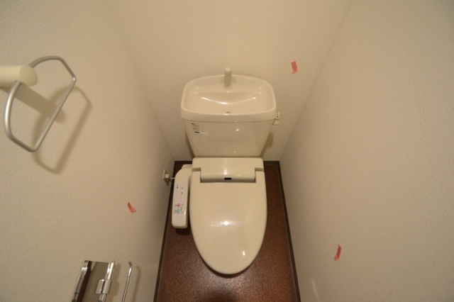 エステムコート三宮EASTポルトマーレのトイレ写真