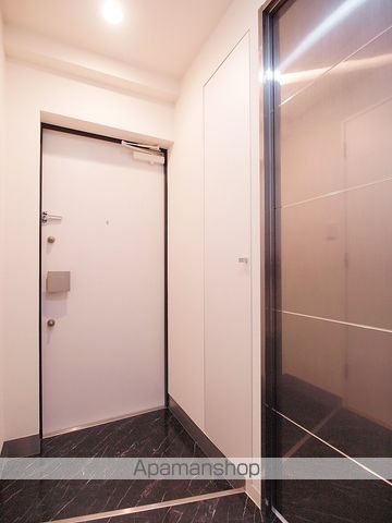 ブランノワール早稲田の玄関写真