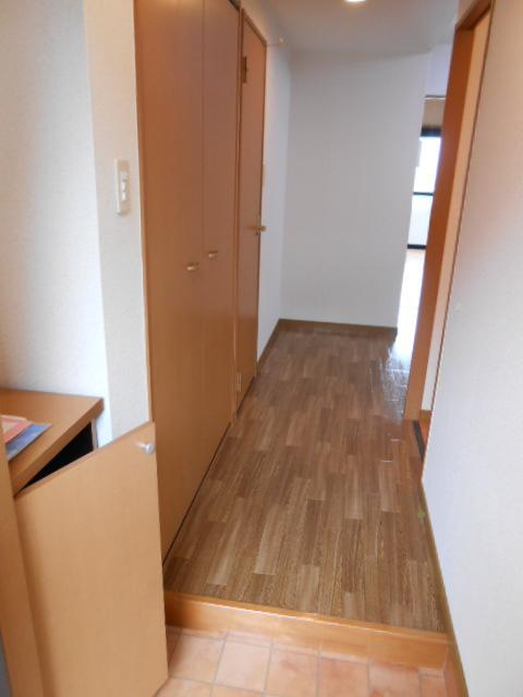 玄関　シューズボックス完備