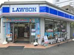 コンビニ　ローソン滝野川6丁目店（コンビニ）まで135m