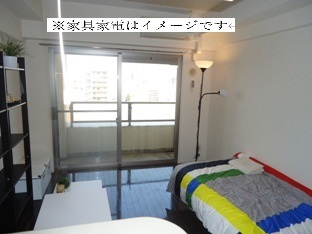 居室・リビング　写真は別号室です。現況優先になります。